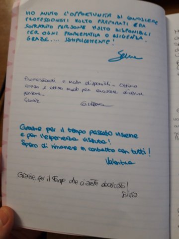 Messaggio scritto a mano dagli studenti: apri per ingrandire